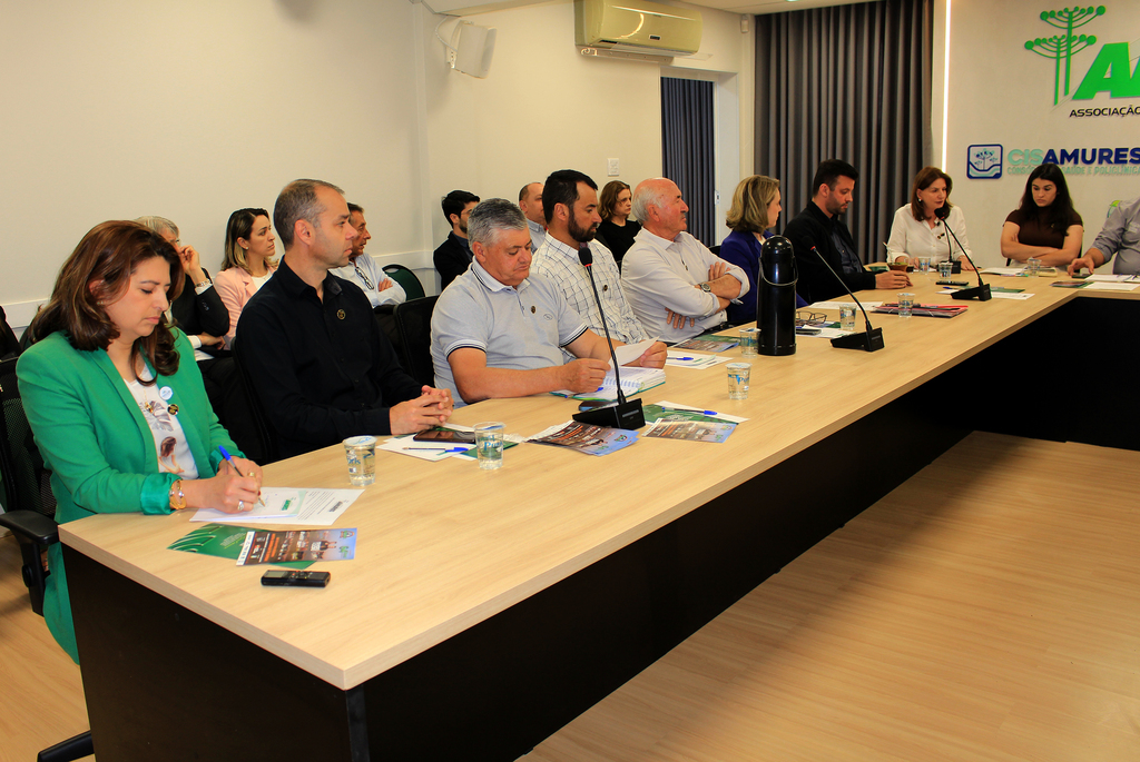 Inauguração de novas estruturas marca assembleia de prefeitos da Amures